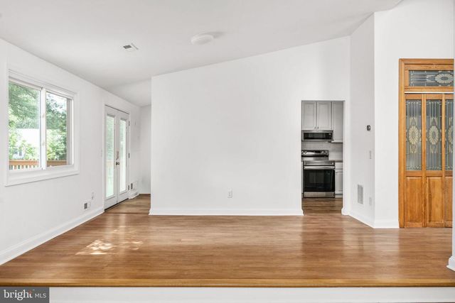 408 ARKANSAS AVE, Herndon, VA 20170