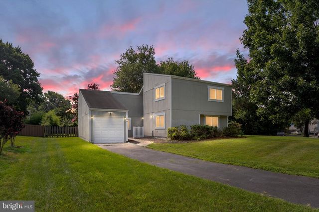 408 ARKANSAS AVE, Herndon, VA 20170
