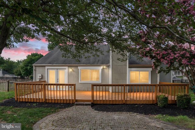 408 ARKANSAS AVE, Herndon, VA 20170