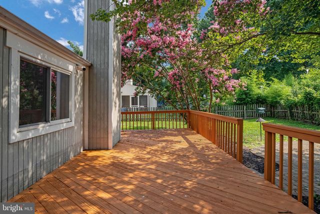 408 ARKANSAS AVE, Herndon, VA 20170