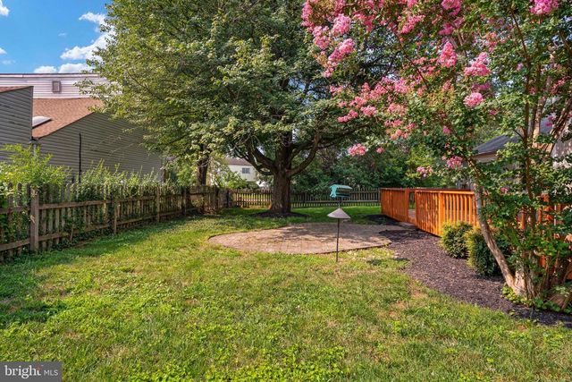 408 ARKANSAS AVE, Herndon, VA 20170