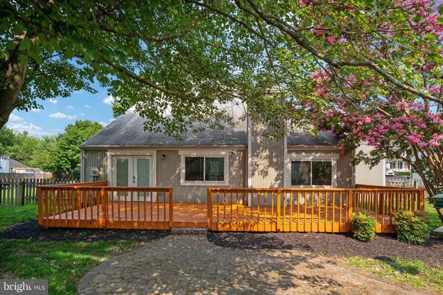 408 ARKANSAS AVE, Herndon, VA 20170
