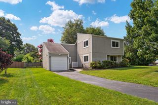 408 ARKANSAS AVE, Herndon, VA 20170