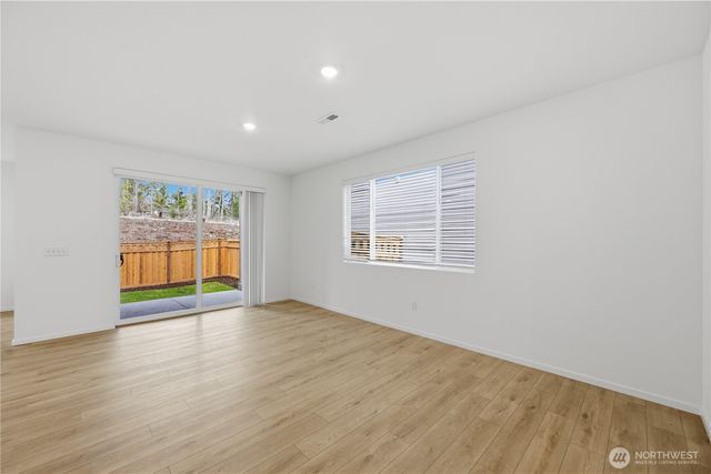 20444 Myrtle Place E, Bonney Lake, WA 98391