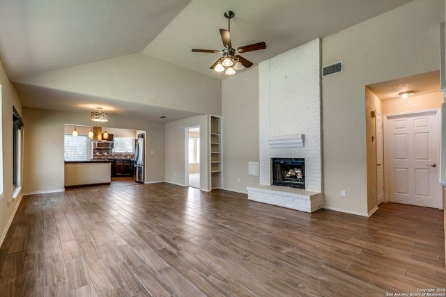 7538 Tantivity, San Antonio, TX 78249