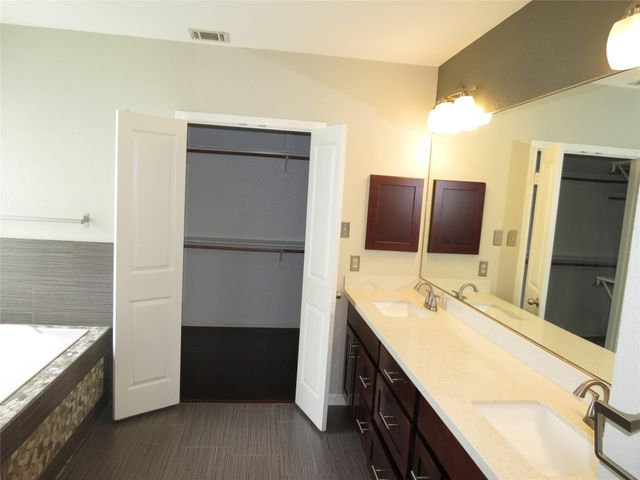 4008 Sable Oaks DR, Round Rock, TX 78664