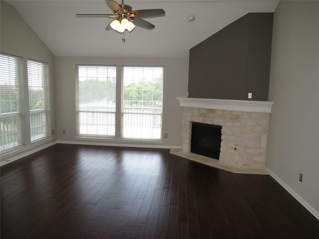 4008 Sable Oaks DR, Round Rock, TX 78664