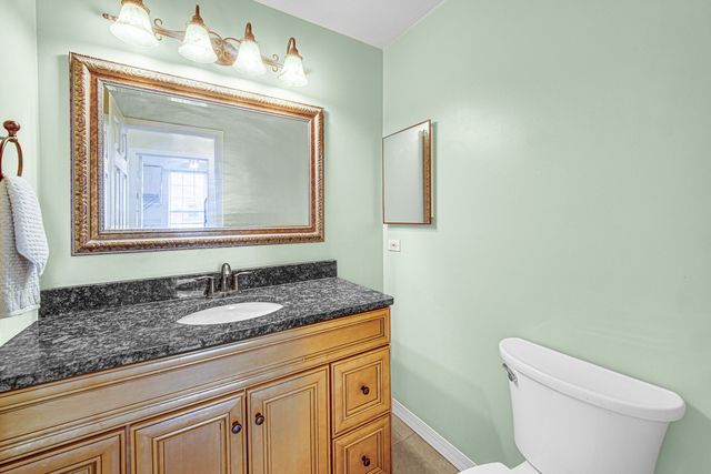 176 Sandalwood Lane, Bolingbrook, IL 60440