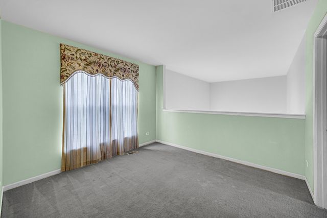 176 Sandalwood Lane, Bolingbrook, IL 60440