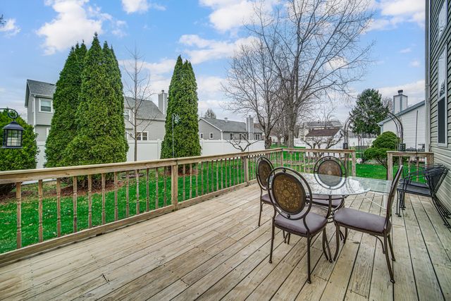 176 Sandalwood Lane, Bolingbrook, IL 60440