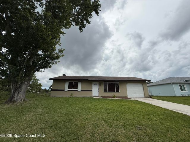 1490 Van Buren Avenue SE, Palm Bay, FL 32909