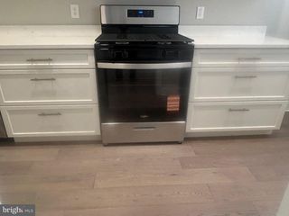 7641 BRENTWOOD RD, Philadelphia, PA 19151