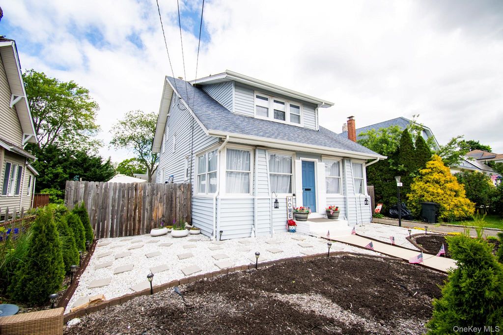671 Arlington Avenue, Baldwin, NY 11510
