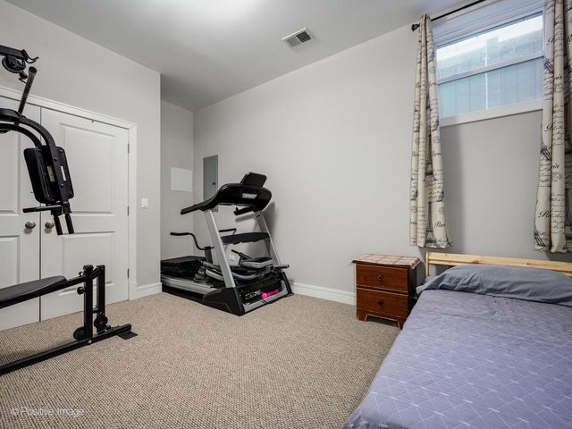 3740 N Pacific Avenue, Chicago, IL 60634