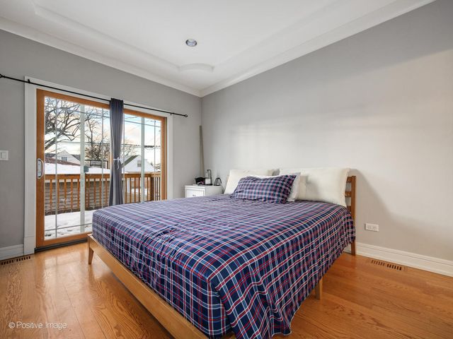 3740 N Pacific Avenue, Chicago, IL 60634