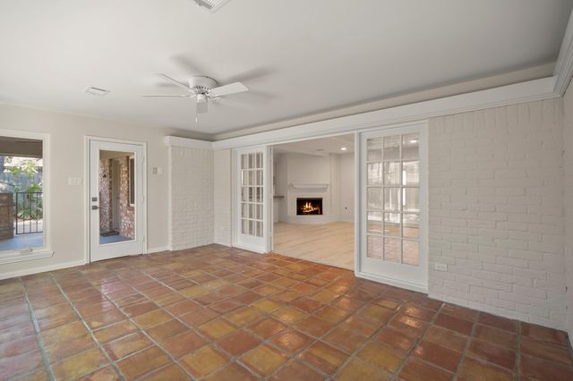 11611 Primwood Drive, Houston, TX 77070