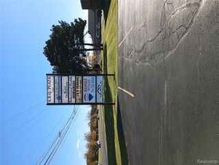 19366 Allen Road, Trenton, MI 48183