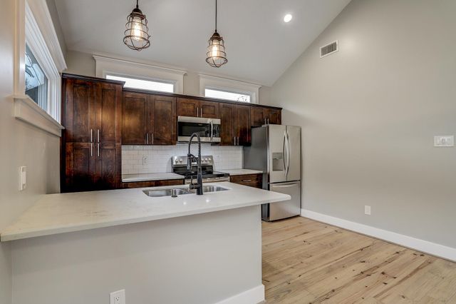 415 E 27th Street A, Houston, TX 77008