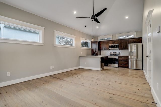 415 E 27th Street A, Houston, TX 77008