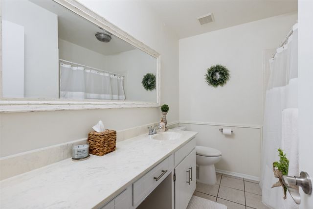 6029 Harrison Way, Watauga, TX 76148