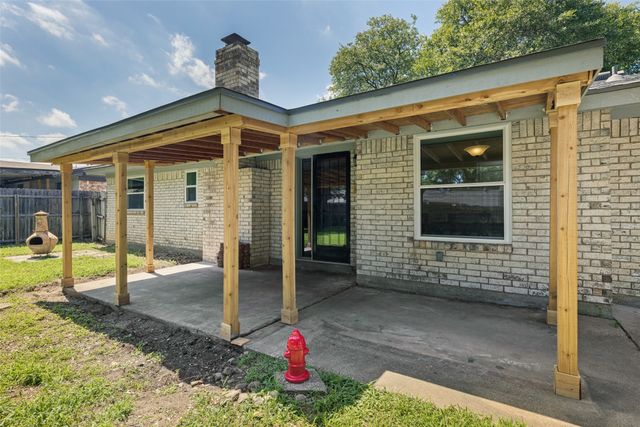 6029 Harrison Way, Watauga, TX 76148