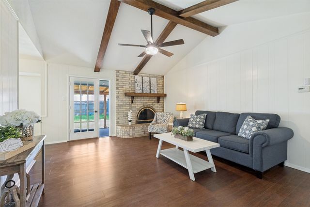 6029 Harrison Way, Watauga, TX 76148