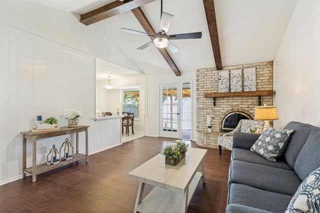 6029 Harrison Way, Watauga, TX 76148