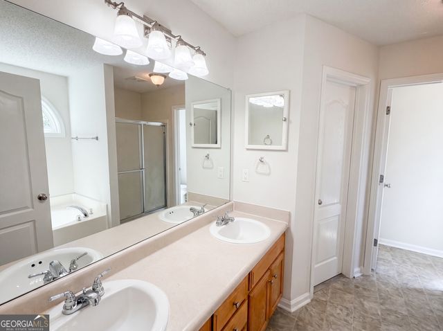 5003 Yankee Doodle Drive, Mcdonough, GA 30252