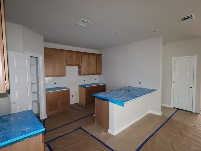 156 Heritage Forest PKWY, Dripping Springs, TX 78620