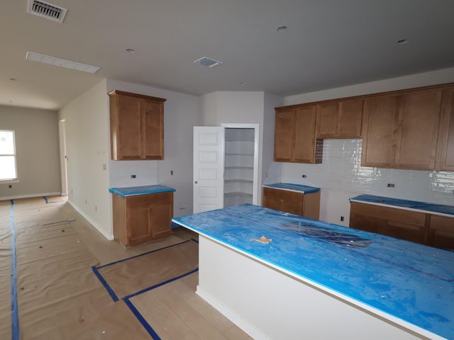 156 Heritage Forest PKWY, Dripping Springs, TX 78620