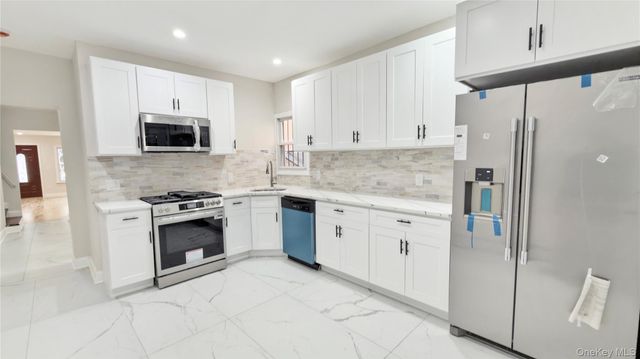 10334 110th Street, Richmond Hill, NY 11419