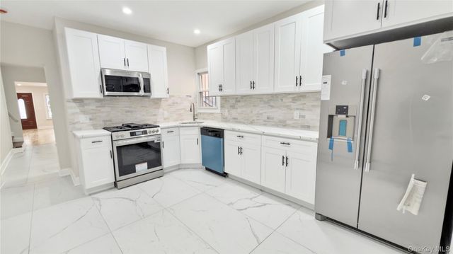 10334 110th Street, Richmond Hill, NY 11419