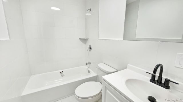 10334 110th Street, Richmond Hill, NY 11419