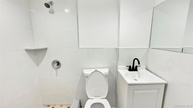 10334 110th Street, Richmond Hill, NY 11419