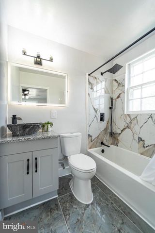 3232 N ROLLING RD, Baltimore, MD 21244
