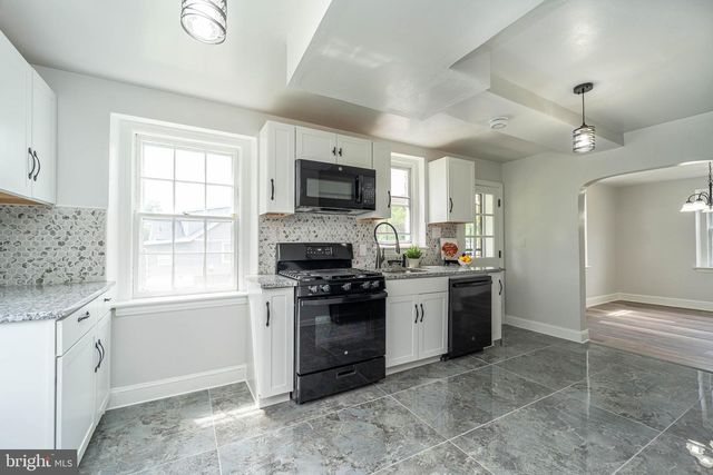 3232 N ROLLING RD, Baltimore, MD 21244