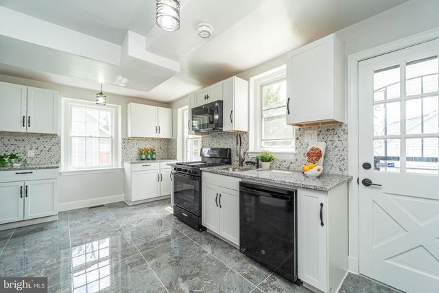 3232 N ROLLING RD, Baltimore, MD 21244