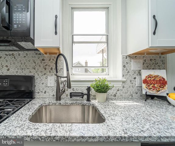 3232 N ROLLING RD, Baltimore, MD 21244