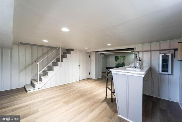 3232 N ROLLING RD, Baltimore, MD 21244