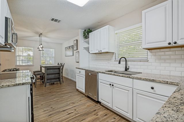 2214 Pine Street, Grand Prairie, TX 75050