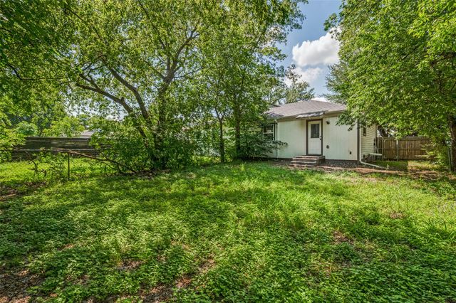 2214 Pine Street, Grand Prairie, TX 75050