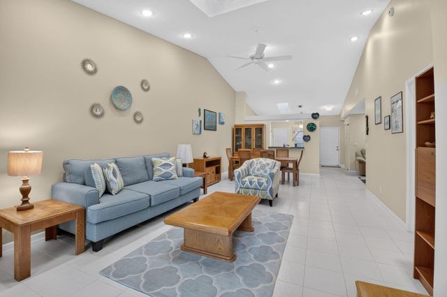 6367 Pointe Pleasant Circle, Delray Beach, FL 33484