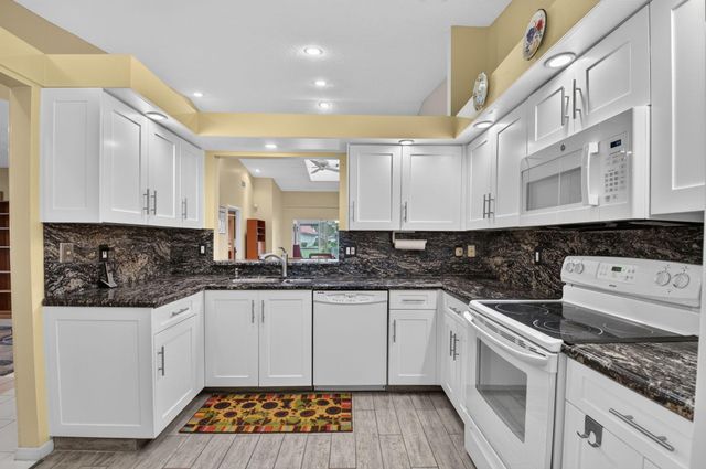 6367 Pointe Pleasant Circle, Delray Beach, FL 33484