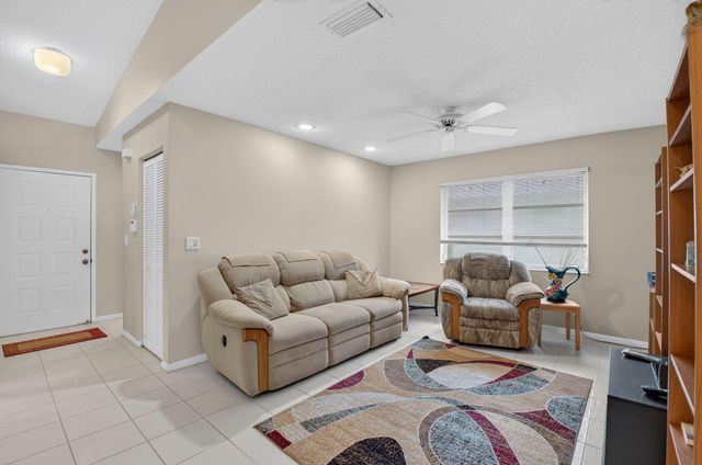 6367 Pointe Pleasant Circle, Delray Beach, FL 33484