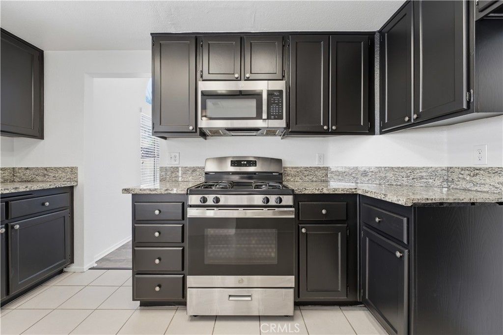 Image 12 of property listing at 39853 Teal Drive, Murrieta, CA 92562