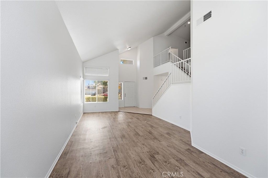Image 9 of property listing at 39853 Teal Drive, Murrieta, CA 92562