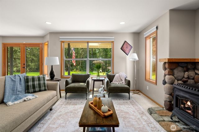 5623 NW Millglade Lane, Bremerton, WA 98312