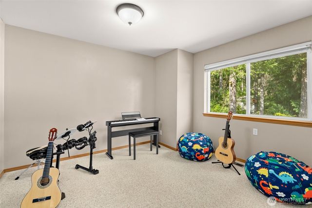 5623 NW Millglade Lane, Bremerton, WA 98312