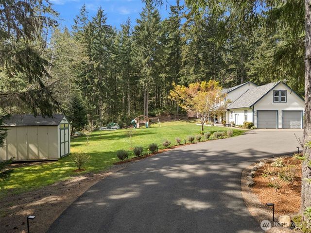 5623 NW Millglade Lane, Bremerton, WA 98312