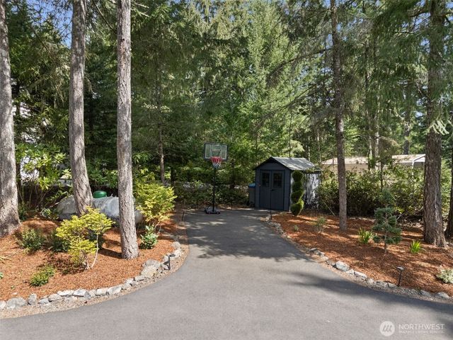 5623 NW Millglade Lane, Bremerton, WA 98312